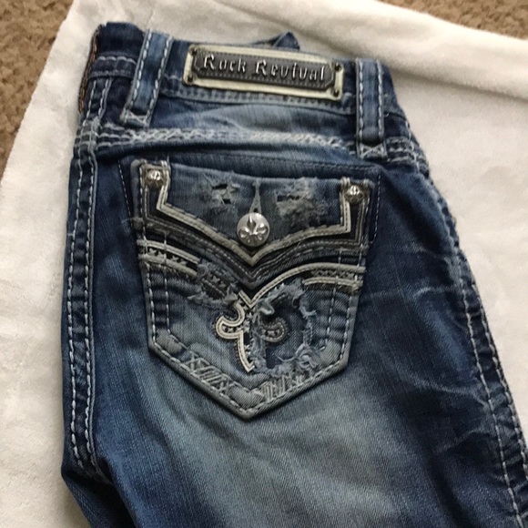 Rock Revival Jeans - Picture 1 of 3